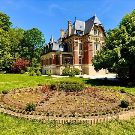 Chateau De Moliens Εξωτερικό φωτογραφία